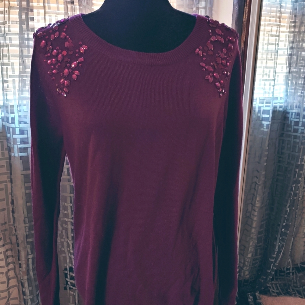 Roz & Ali size L Wine colored Sweater